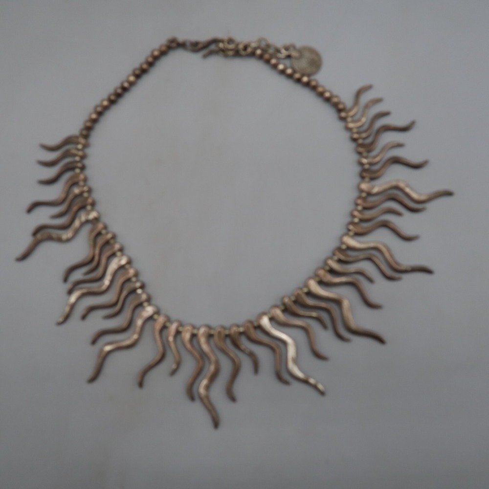 Silvertone Designer‎ Wavy Rays Graduated Statement Necklace 16"
